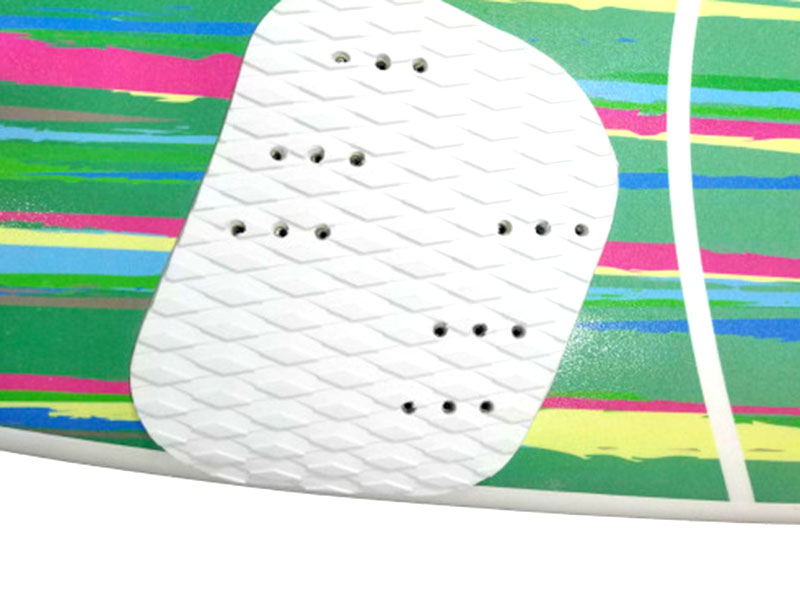 板边防滑EVA软垫及脚带安装孔